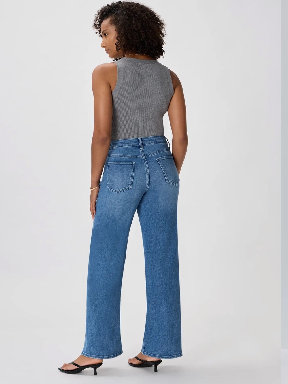 Quince Bella Stretch Wide Leg Blue Jeans. Seaside Blue. Women’s 26x32” inseam - Picture 2 of 8